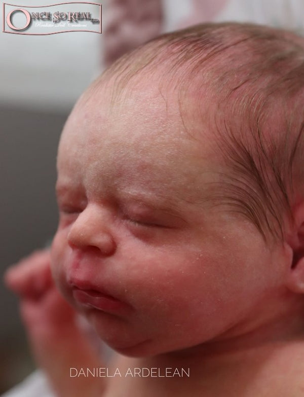 Originální prášek na  realistické Lanugo Baby Flaum Flesh - tělový