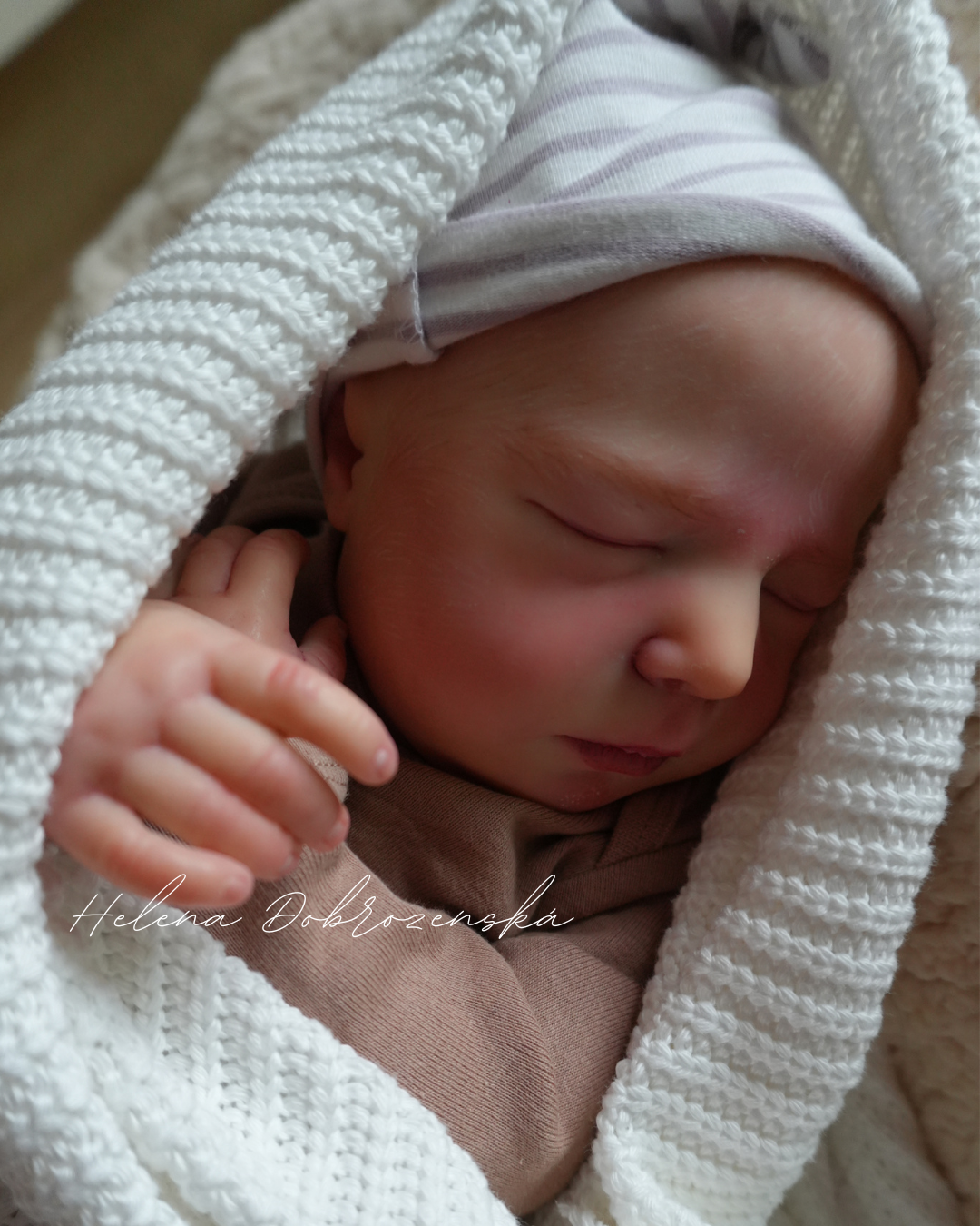 Reborn miminko z kitu Brittany Realborn před dokončením vlásků
