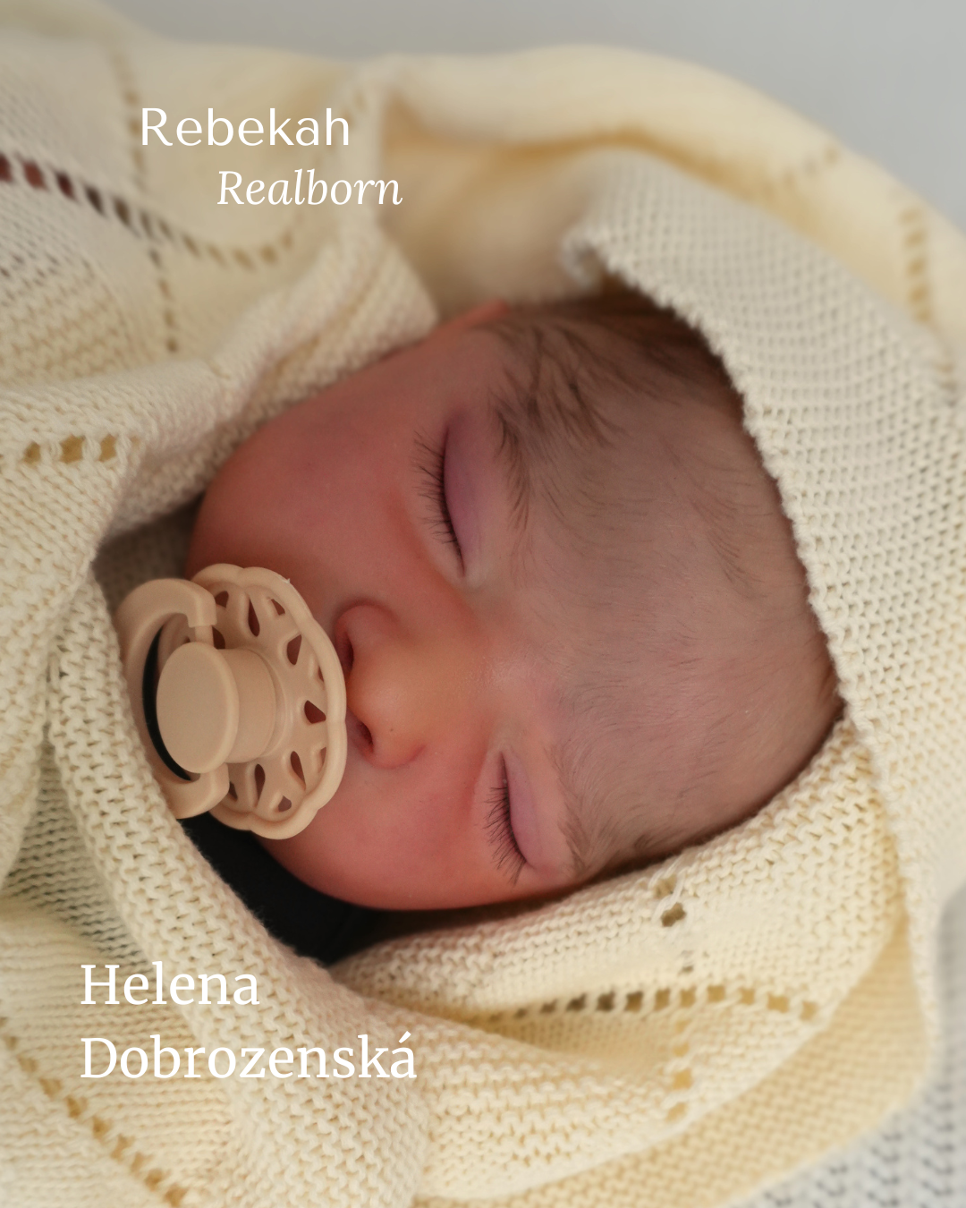 Krásná reborn panenka ručně vyráběná v České dílně