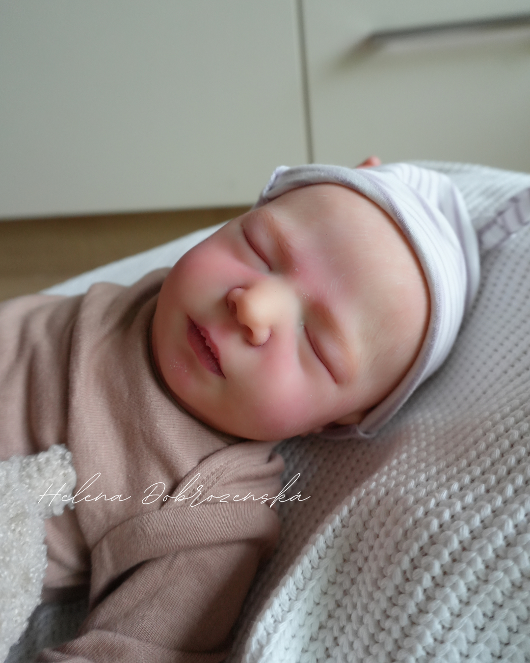Reborn miminko z kitu Brittany Realborn před dokončením vlásků