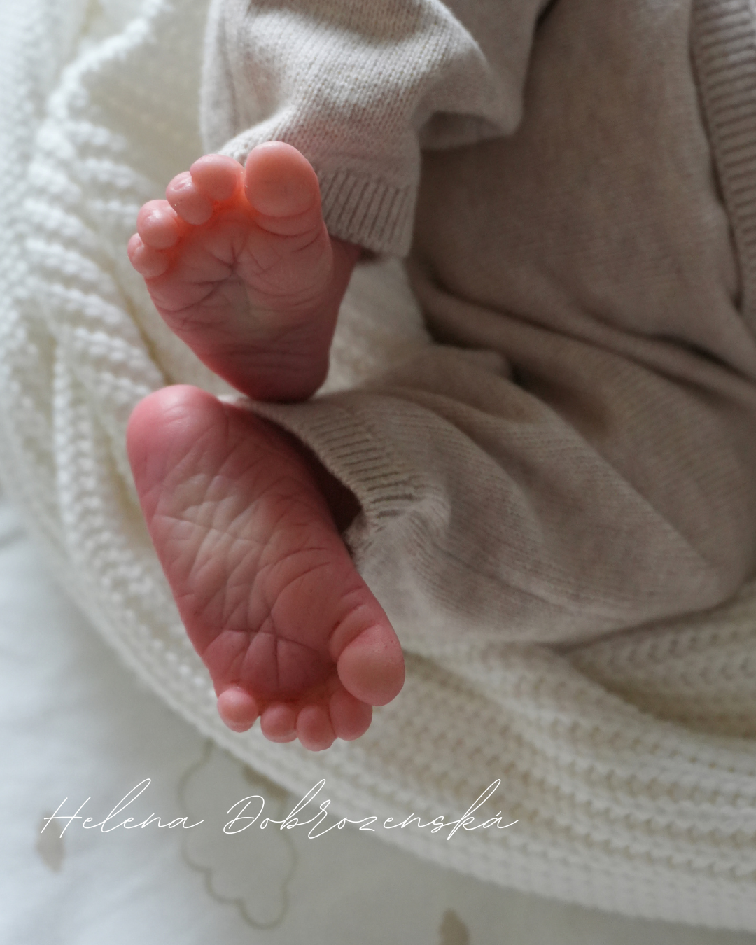 Kouzelné a jako živé reborn miminko z kitu Ruby /Realborn - 2280 g