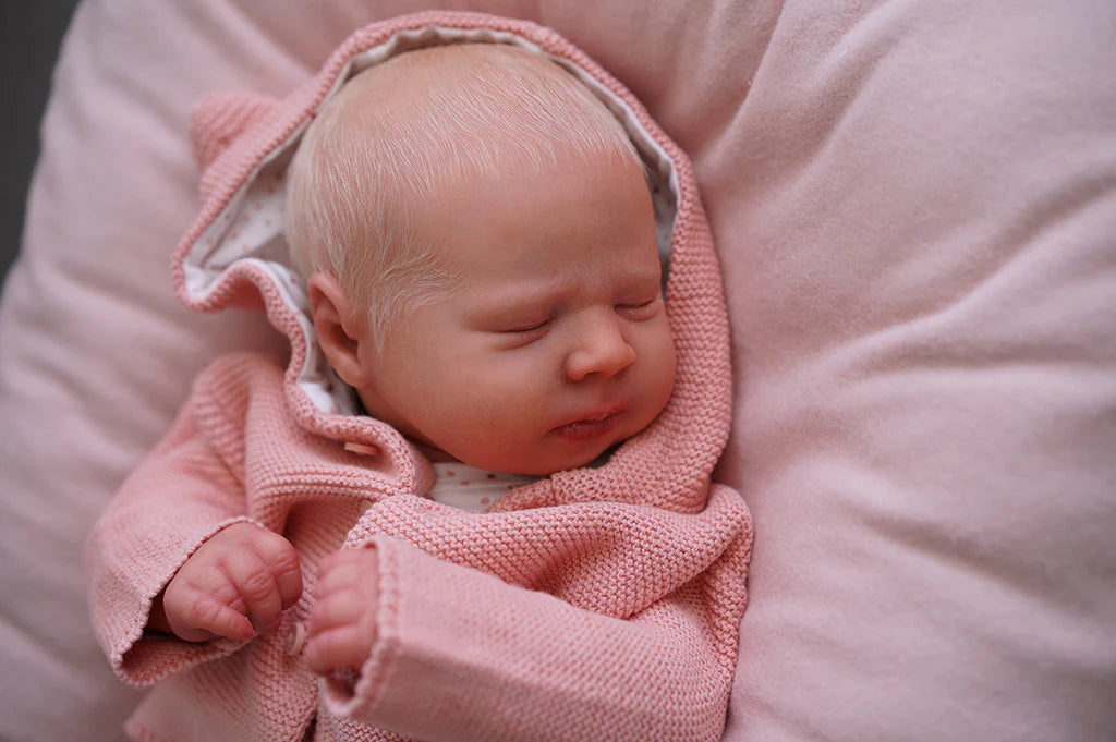 Realborn® Mary Sleeping – reborn kit od Bountiful Baby