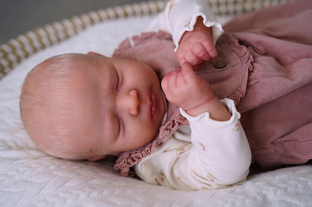 Realborn® Mary Sleeping – reborn kit od Bountiful Baby